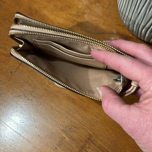 Coach Medium Double Corner Zipper Wristlet Pale Pink with Hang Tag NWOT - Picture 10 of 13